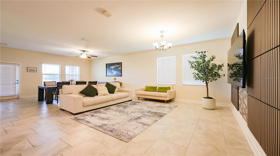 KISSIMMEE, Florida 34746, 4 Bedrooms Bedrooms, ,3 BathroomsBathrooms,Residential,For Sale,VERDE VALLEY,0,MFRO6410175