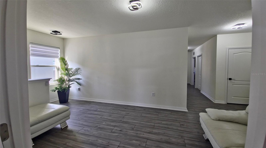 DAVENPORT, Florida 33837, 5 Bedrooms Bedrooms, ,3 BathroomsBathrooms,Residential,For Sale,CASCADES,0,MFRS5150489