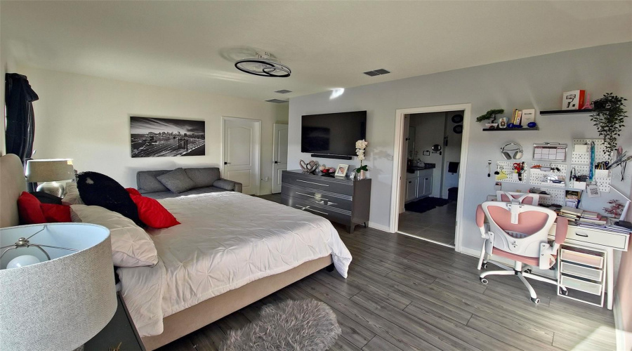 DAVENPORT, Florida 33837, 5 Bedrooms Bedrooms, ,3 BathroomsBathrooms,Residential,For Sale,CASCADES,0,MFRS5150489