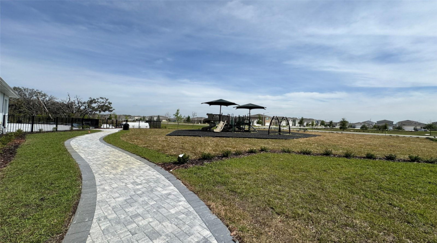 DAVENPORT, Florida 33837, 5 Bedrooms Bedrooms, ,3 BathroomsBathrooms,Residential,For Sale,CASCADES,0,MFRS5150489