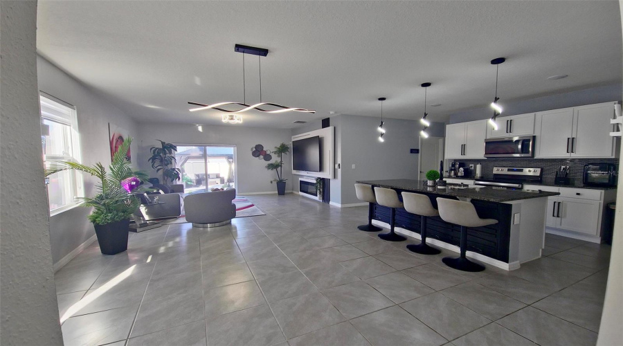 DAVENPORT, Florida 33837, 5 Bedrooms Bedrooms, ,3 BathroomsBathrooms,Residential,For Sale,CASCADES,0,MFRS5150489