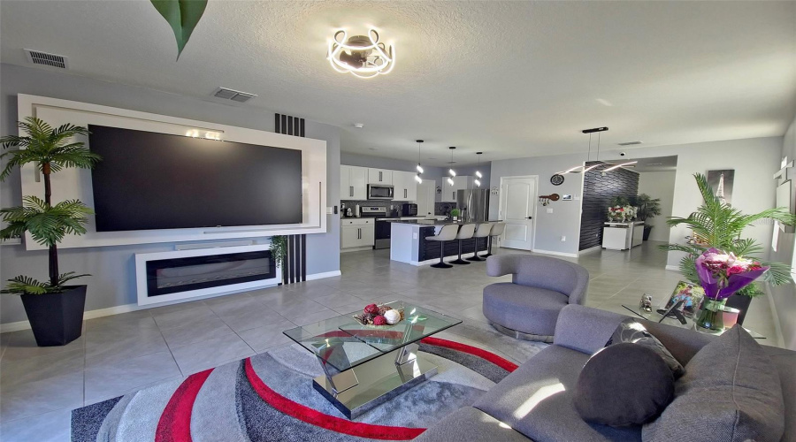 DAVENPORT, Florida 33837, 5 Bedrooms Bedrooms, ,3 BathroomsBathrooms,Residential,For Sale,CASCADES,0,MFRS5150489