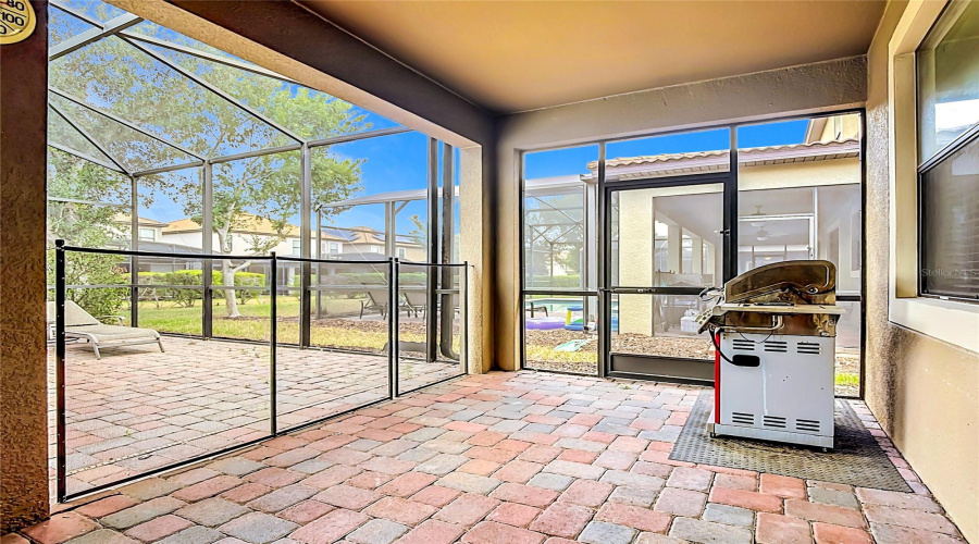 DAVENPORT, Florida 33896, 4 Bedrooms Bedrooms, ,3 BathroomsBathrooms,Residential,For Sale,MOON VALLEY,0,MFRO6411006