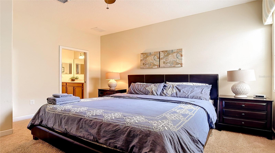 DAVENPORT, Florida 33896, 4 Bedrooms Bedrooms, ,3 BathroomsBathrooms,Residential,For Sale,MOON VALLEY,0,MFRO6411006