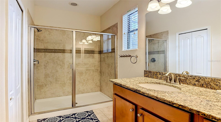 DAVENPORT, Florida 33896, 4 Bedrooms Bedrooms, ,3 BathroomsBathrooms,Residential,For Sale,MOON VALLEY,0,MFRO6411006