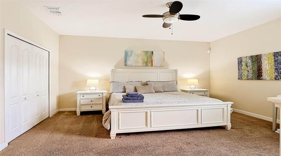 DAVENPORT, Florida 33896, 4 Bedrooms Bedrooms, ,3 BathroomsBathrooms,Residential,For Sale,MOON VALLEY,0,MFRO6411006