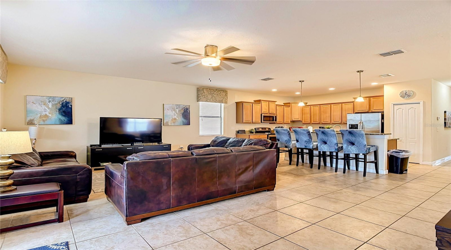 DAVENPORT, Florida 33896, 4 Bedrooms Bedrooms, ,3 BathroomsBathrooms,Residential,For Sale,MOON VALLEY,0,MFRO6411006