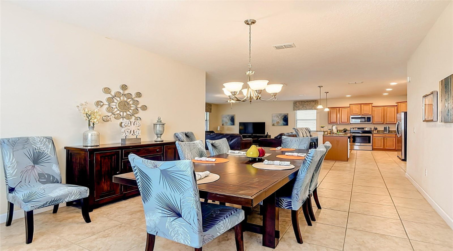 DAVENPORT, Florida 33896, 4 Bedrooms Bedrooms, ,3 BathroomsBathrooms,Residential,For Sale,MOON VALLEY,0,MFRO6411006