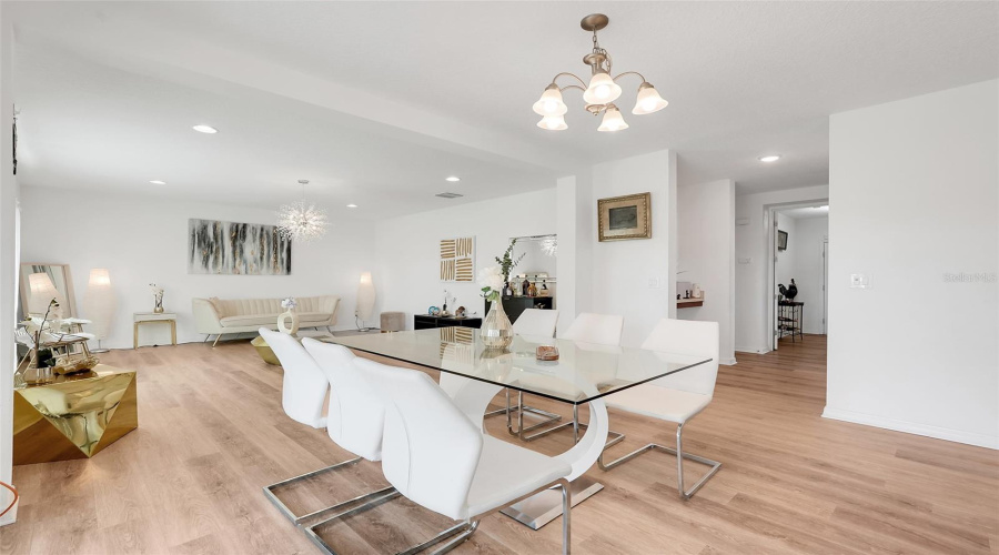 DAVENPORT, Florida 33837, 4 Bedrooms Bedrooms, ,2 BathroomsBathrooms,Residential,For Sale,SAMUEL,0,MFRO6406916