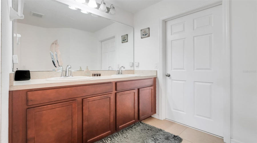 DAVENPORT, Florida 33837, 4 Bedrooms Bedrooms, ,2 BathroomsBathrooms,Residential,For Sale,SAMUEL,0,MFRO6406916