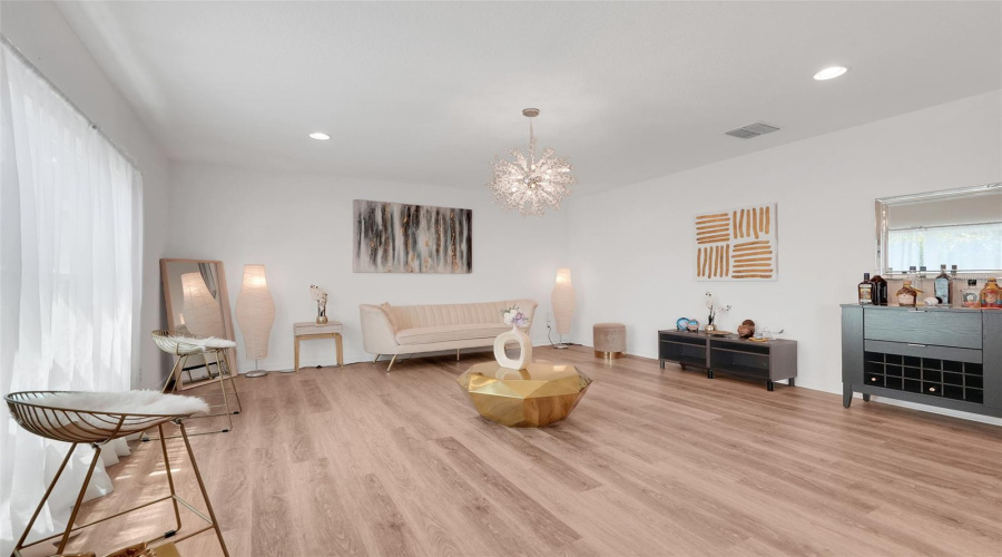 DAVENPORT, Florida 33837, 4 Bedrooms Bedrooms, ,2 BathroomsBathrooms,Residential,For Sale,SAMUEL,0,MFRO6406916