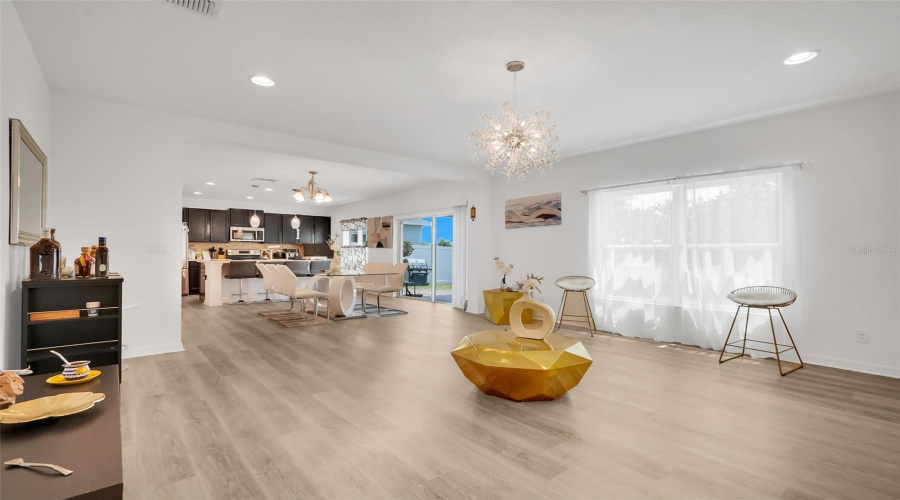 DAVENPORT, Florida 33837, 4 Bedrooms Bedrooms, ,2 BathroomsBathrooms,Residential,For Sale,SAMUEL,0,MFRO6406916