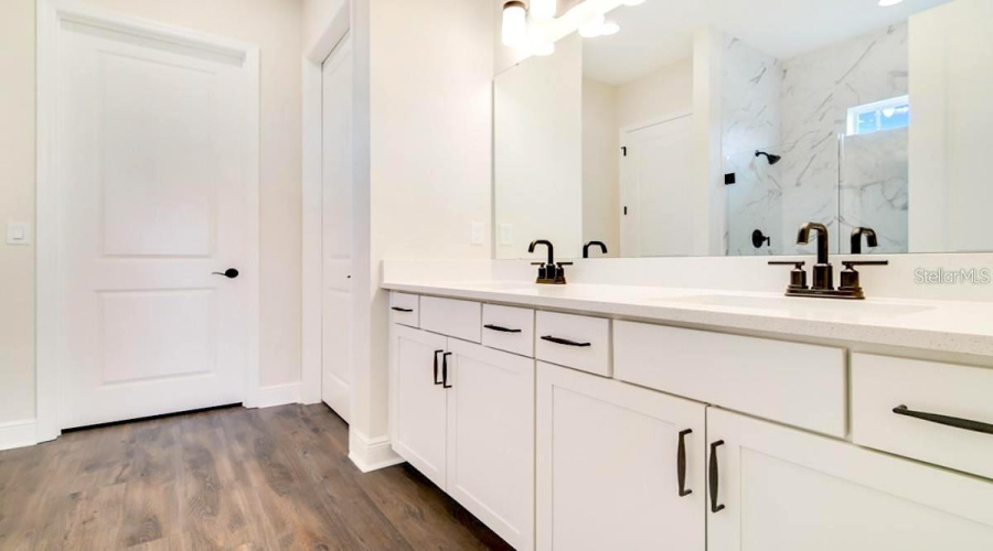 KISSIMMEE, Florida 34747, 3 Bedrooms Bedrooms, ,2 BathroomsBathrooms,Residential,For Sale,WHITEWOOD,0,MFRO6411171