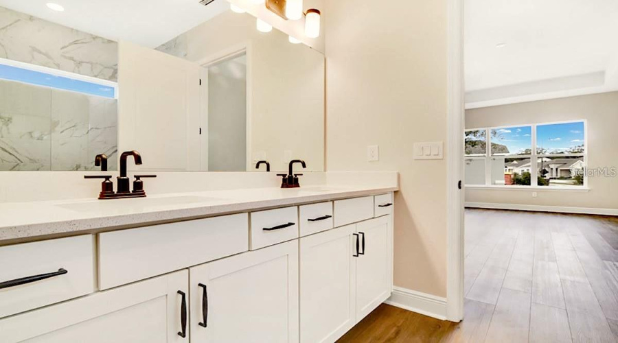 KISSIMMEE, Florida 34747, 3 Bedrooms Bedrooms, ,2 BathroomsBathrooms,Residential,For Sale,WHITEWOOD,0,MFRO6411171