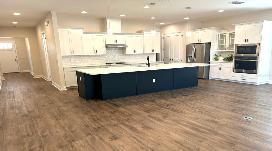 KISSIMMEE, Florida 34747, 3 Bedrooms Bedrooms, ,2 BathroomsBathrooms,Residential,For Sale,WHITEWOOD,0,MFRO6411171