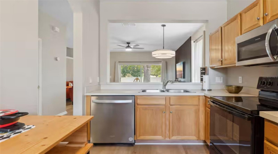 DAVENPORT, Florida 33897, 4 Bedrooms Bedrooms, ,3 BathroomsBathrooms,Residential,For Sale,CALABRIA,0,MFRO6410322