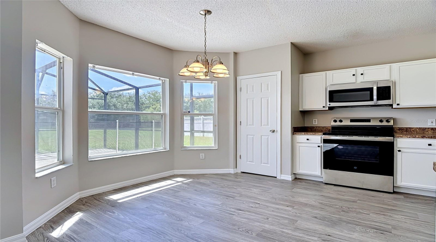 KISSIMMEE, Florida 34746, 4 Bedrooms Bedrooms, ,3 BathroomsBathrooms,Residential,For Sale,LIBERTY HALL,0,MFRC7526612