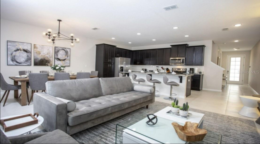 KISSIMMEE, Florida 34747, 5 Bedrooms Bedrooms, ,4 BathroomsBathrooms,Residential,For Sale,CAREY PALM,0,MFRO6411209