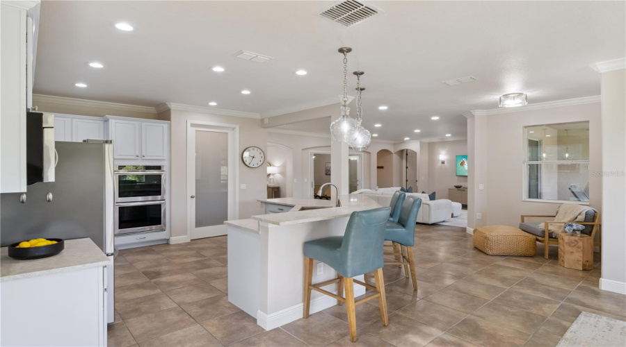 KISSIMMEE, Florida 34746, 4 Bedrooms Bedrooms, ,3 BathroomsBathrooms,Residential,For Sale,EAGLE TALON,0,MFRO6411064