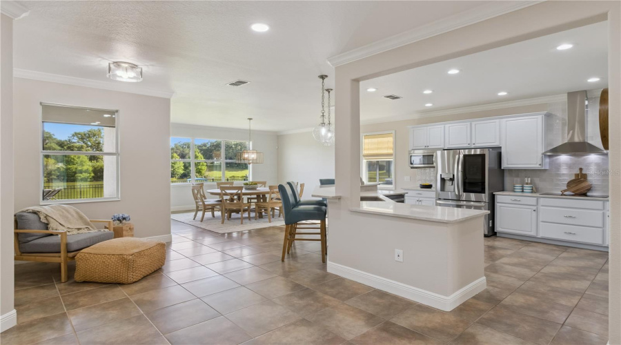 KISSIMMEE, Florida 34746, 4 Bedrooms Bedrooms, ,3 BathroomsBathrooms,Residential,For Sale,EAGLE TALON,0,MFRO6411064