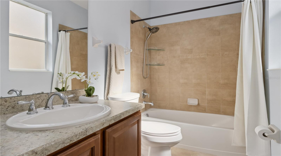 KISSIMMEE, Florida 34746, 4 Bedrooms Bedrooms, ,3 BathroomsBathrooms,Residential,For Sale,EAGLE TALON,0,MFRO6411064