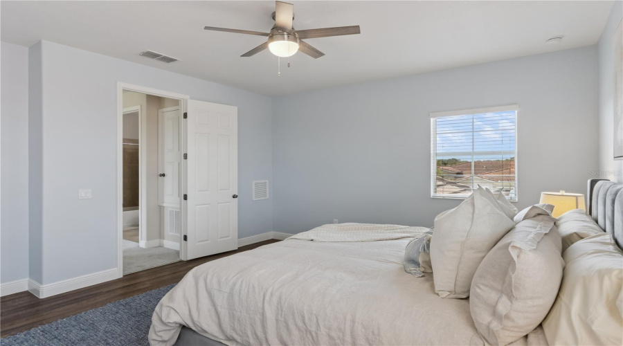 KISSIMMEE, Florida 34746, 4 Bedrooms Bedrooms, ,3 BathroomsBathrooms,Residential,For Sale,EAGLE TALON,0,MFRO6411064