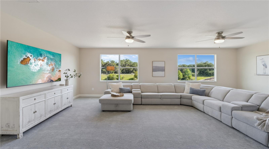 KISSIMMEE, Florida 34746, 4 Bedrooms Bedrooms, ,3 BathroomsBathrooms,Residential,For Sale,EAGLE TALON,0,MFRO6411064