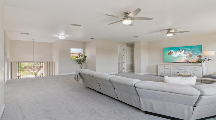 KISSIMMEE, Florida 34746, 4 Bedrooms Bedrooms, ,3 BathroomsBathrooms,Residential,For Sale,EAGLE TALON,0,MFRO6411064