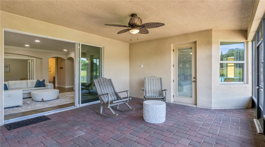 KISSIMMEE, Florida 34746, 4 Bedrooms Bedrooms, ,3 BathroomsBathrooms,Residential,For Sale,EAGLE TALON,0,MFRO6411064