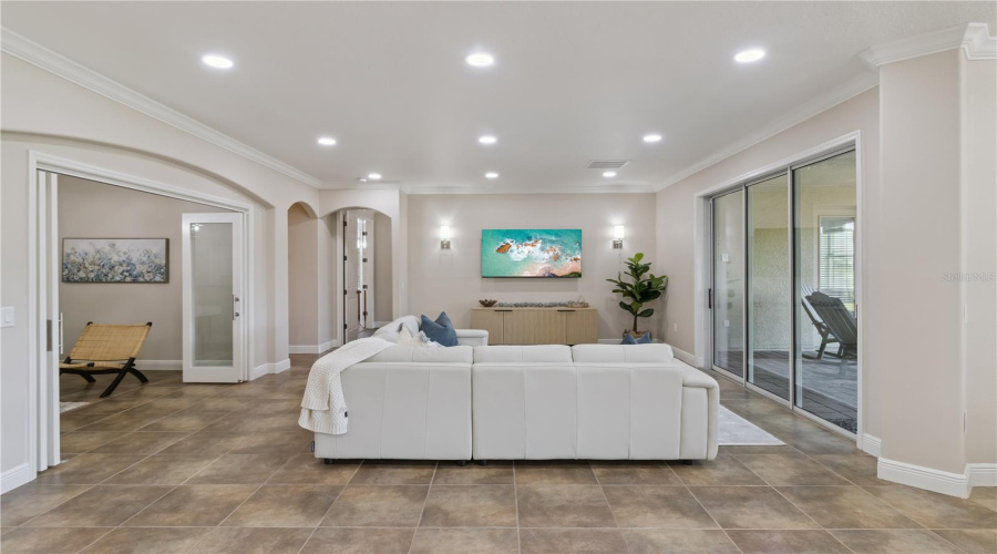 KISSIMMEE, Florida 34746, 4 Bedrooms Bedrooms, ,3 BathroomsBathrooms,Residential,For Sale,EAGLE TALON,0,MFRO6411064