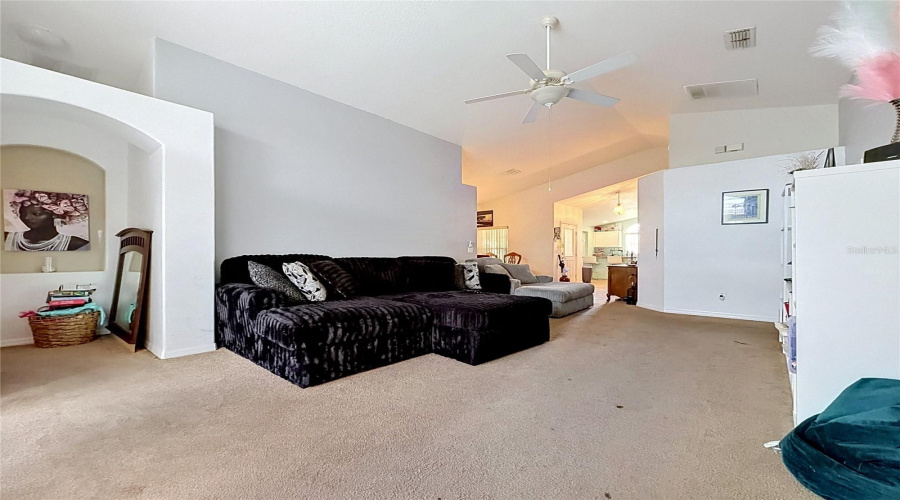 DAVENPORT, Florida 33897, 4 Bedrooms Bedrooms, ,3 BathroomsBathrooms,Residential,For Sale,HYPOLITA,0,MFRS5150565