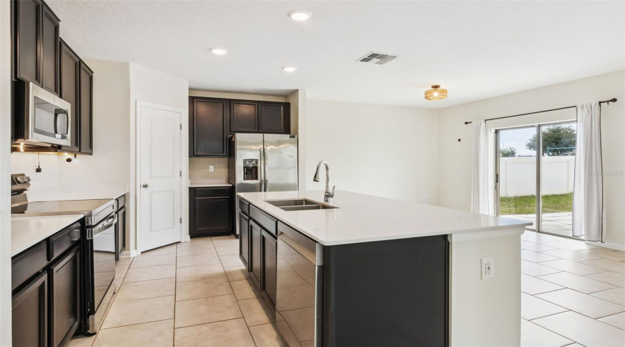 DAVENPORT, Florida 33837, 4 Bedrooms Bedrooms, ,2 BathroomsBathrooms,Residential,For Sale,CITRUS POINTE,0,MFRS5150713