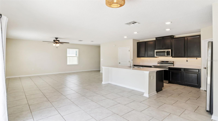 DAVENPORT, Florida 33837, 4 Bedrooms Bedrooms, ,2 BathroomsBathrooms,Residential,For Sale,CITRUS POINTE,0,MFRS5150713