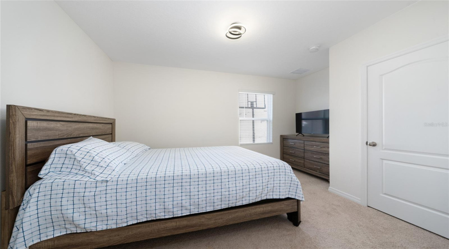 DAVENPORT, Florida 33837, 5 Bedrooms Bedrooms, ,3 BathroomsBathrooms,Residential,For Sale,MOULIN,0,MFRO6380628