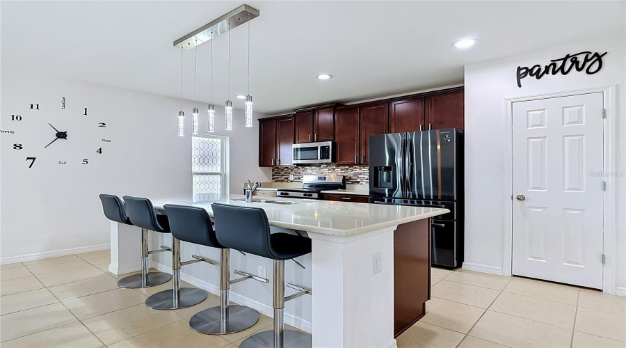 DAVENPORT, Florida 33837, 4 Bedrooms Bedrooms, ,2 BathroomsBathrooms,Residential,For Sale,ANNA,0,MFRO6411426