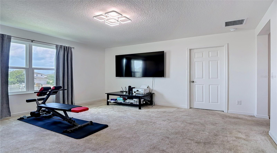 DAVENPORT, Florida 33837, 4 Bedrooms Bedrooms, ,2 BathroomsBathrooms,Residential,For Sale,ANNA,0,MFRO6411426