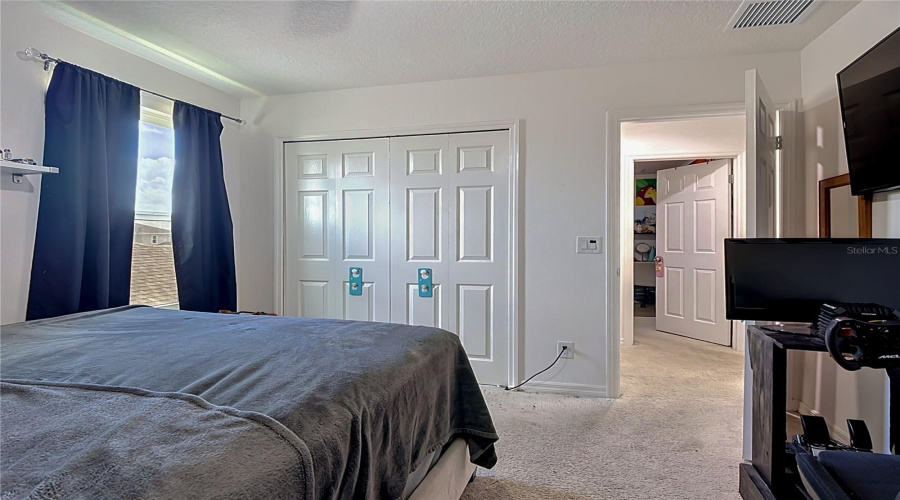 DAVENPORT, Florida 33837, 4 Bedrooms Bedrooms, ,2 BathroomsBathrooms,Residential,For Sale,ANNA,0,MFRO6411426