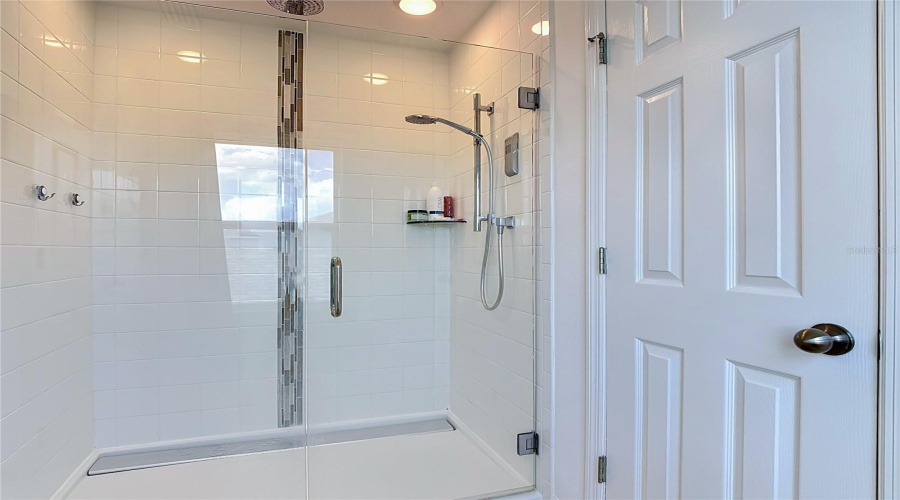 DAVENPORT, Florida 33837, 4 Bedrooms Bedrooms, ,2 BathroomsBathrooms,Residential,For Sale,ANNA,0,MFRO6411426