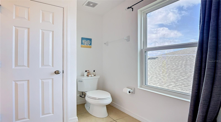 DAVENPORT, Florida 33837, 4 Bedrooms Bedrooms, ,2 BathroomsBathrooms,Residential,For Sale,ANNA,0,MFRO6411426