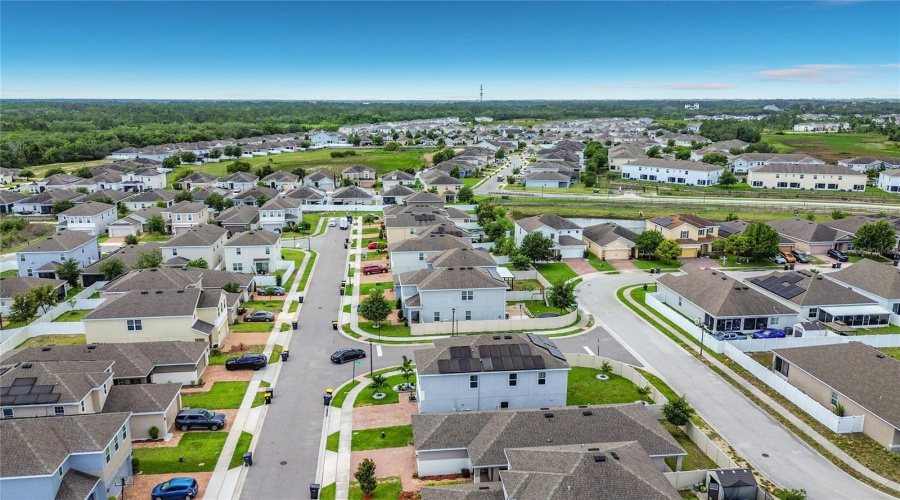 DAVENPORT, Florida 33837, 4 Bedrooms Bedrooms, ,2 BathroomsBathrooms,Residential,For Sale,ANNA,0,MFRO6411426