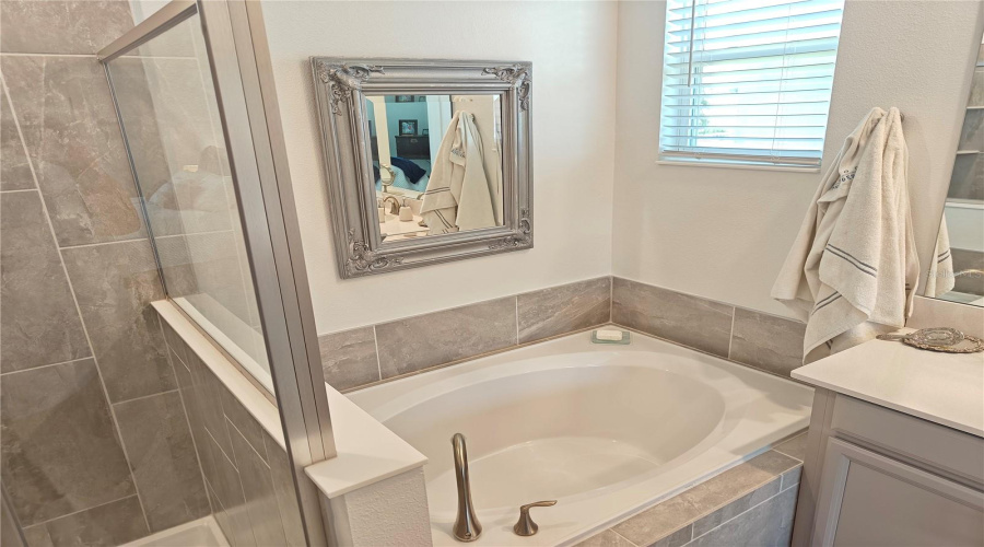 M B garden tub