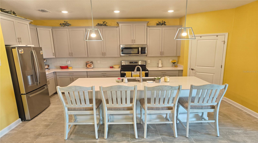 DAVENPORT, Florida 33837, 4 Bedrooms Bedrooms, ,3 BathroomsBathrooms,Residential,For Sale,CAMDEN,0,MFRO6411062