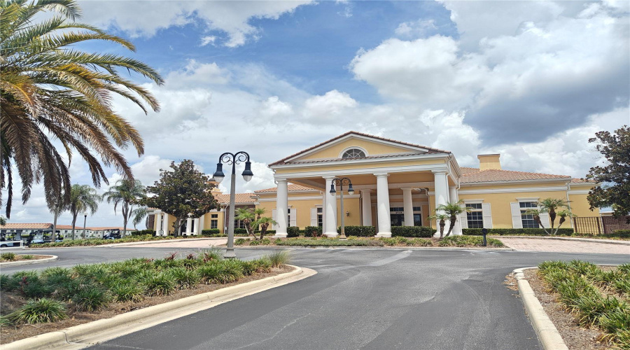 Golf Clubhouse with Restaurant and bar