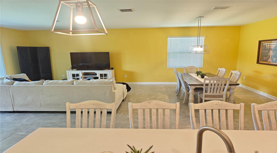 DAVENPORT, Florida 33837, 4 Bedrooms Bedrooms, ,3 BathroomsBathrooms,Residential,For Sale,CAMDEN,0,MFRO6411062
