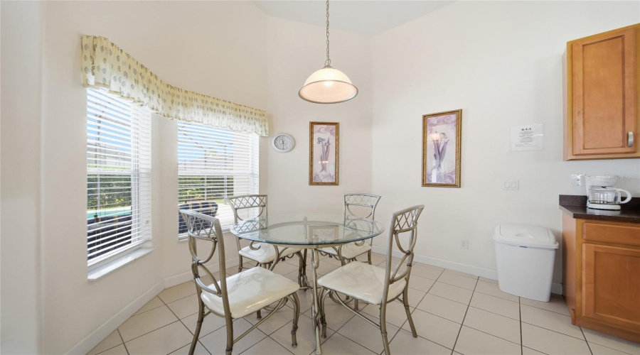 DAVENPORT, Florida 33897, 4 Bedrooms Bedrooms, ,3 BathroomsBathrooms,Residential,For Sale,OLD BRIDGE,0,MFRO6411421