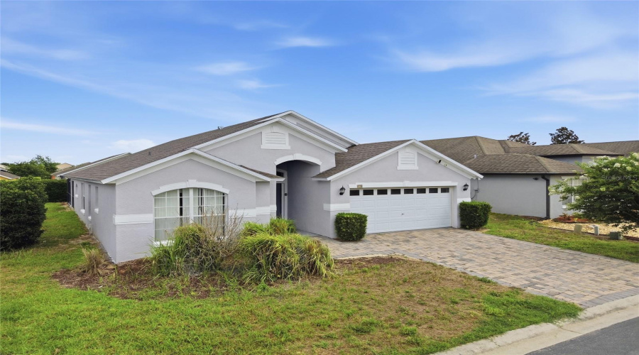 DAVENPORT, Florida 33897, 4 Bedrooms Bedrooms, ,3 BathroomsBathrooms,Residential,For Sale,OLD BRIDGE,0,MFRO6411421