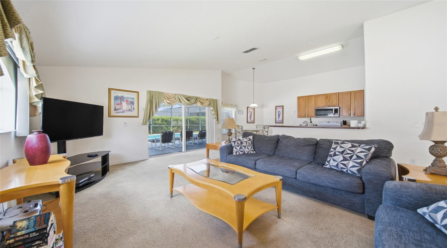 DAVENPORT, Florida 33897, 4 Bedrooms Bedrooms, ,3 BathroomsBathrooms,Residential,For Sale,OLD BRIDGE,0,MFRO6411421