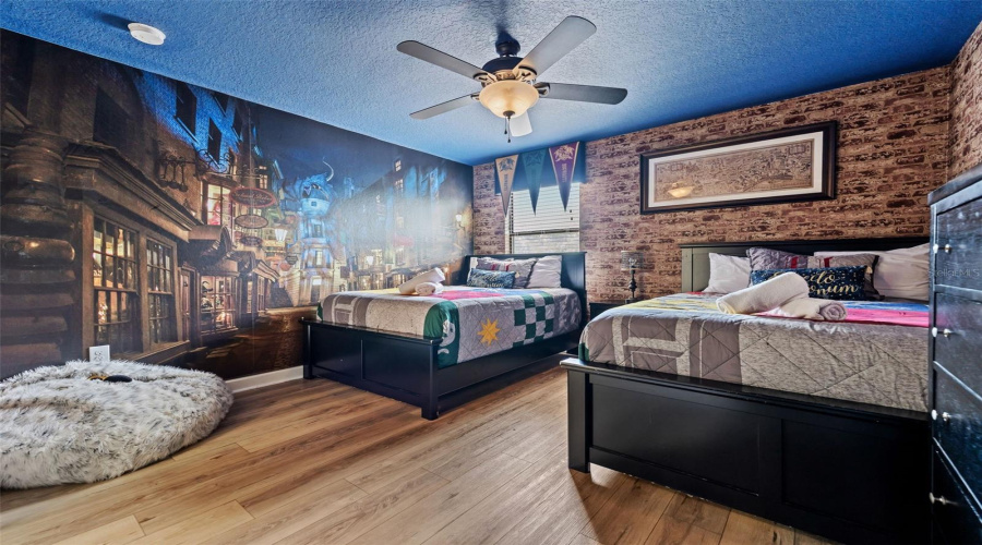 DAVENPORT, Florida 33896, 8 Bedrooms Bedrooms, ,5 BathroomsBathrooms,Residential,For Sale,MOON VALLEY,0,MFRS5150724
