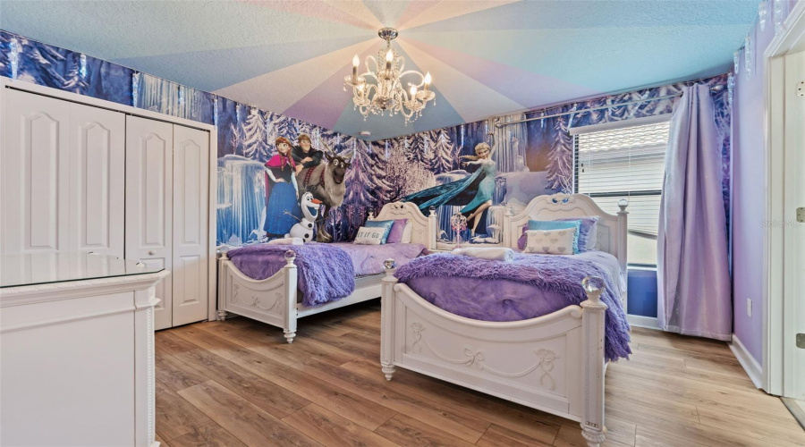 DAVENPORT, Florida 33896, 8 Bedrooms Bedrooms, ,5 BathroomsBathrooms,Residential,For Sale,MOON VALLEY,0,MFRS5150724