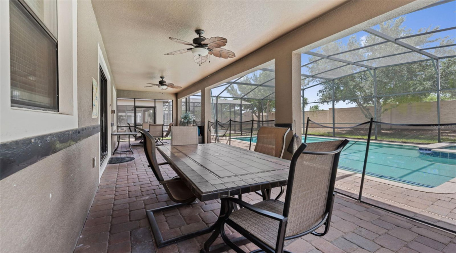 DAVENPORT, Florida 33896, 8 Bedrooms Bedrooms, ,5 BathroomsBathrooms,Residential,For Sale,MOON VALLEY,0,MFRS5150724